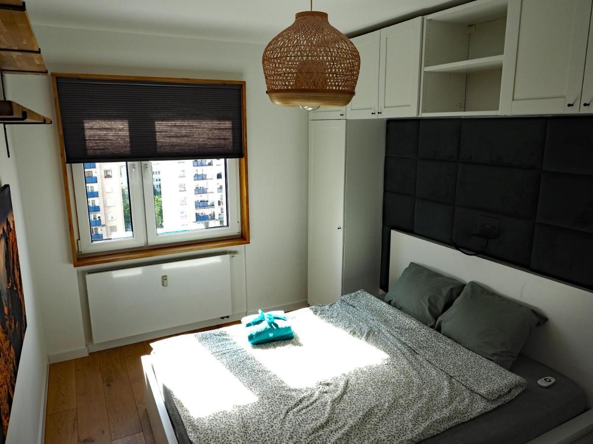 Debina Z Widokiem Apartment Познан Екстериор снимка